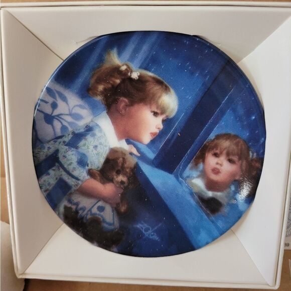 Rare Pemberton & Oaks "Window of Dreams" Vintage Mini Plate Collectible - Picture 1 of 7